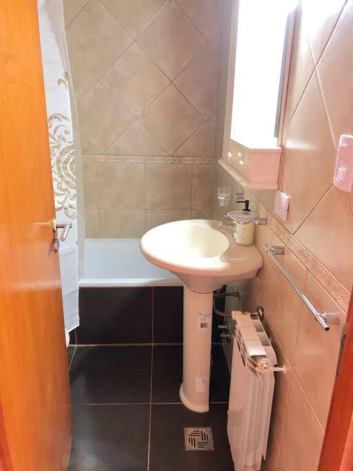 Departamento Bella Vista Ushuaia Apartment ภายนอก รูปภาพ